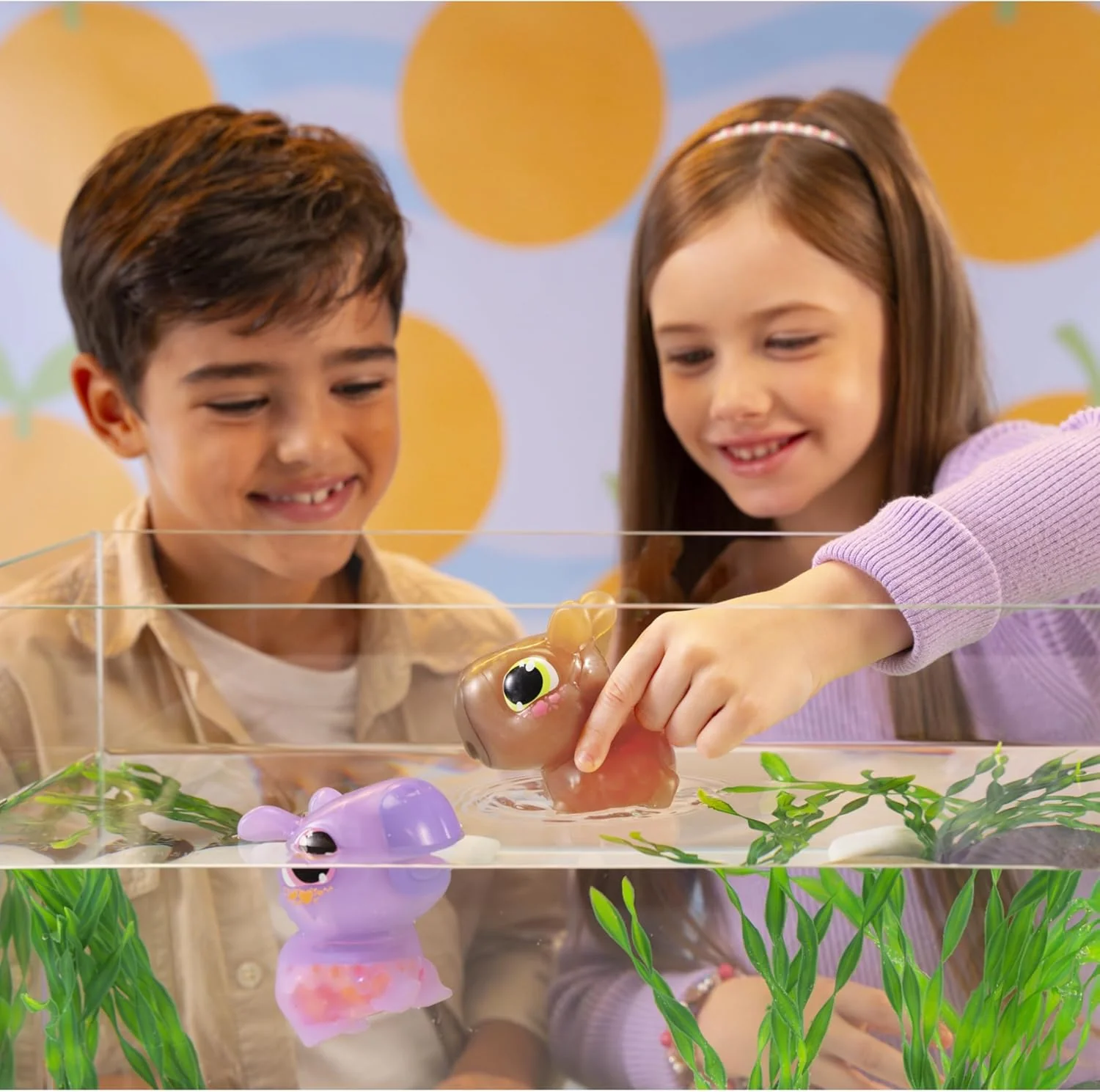 Animagic Let's Glo Kapybara Interaktiivinen Eläin Violetti - Image 2