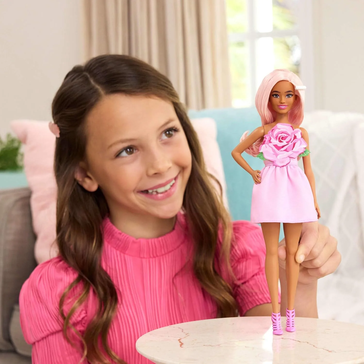 Barbie Fashionistas Pinkissä Mekossa - Image 2