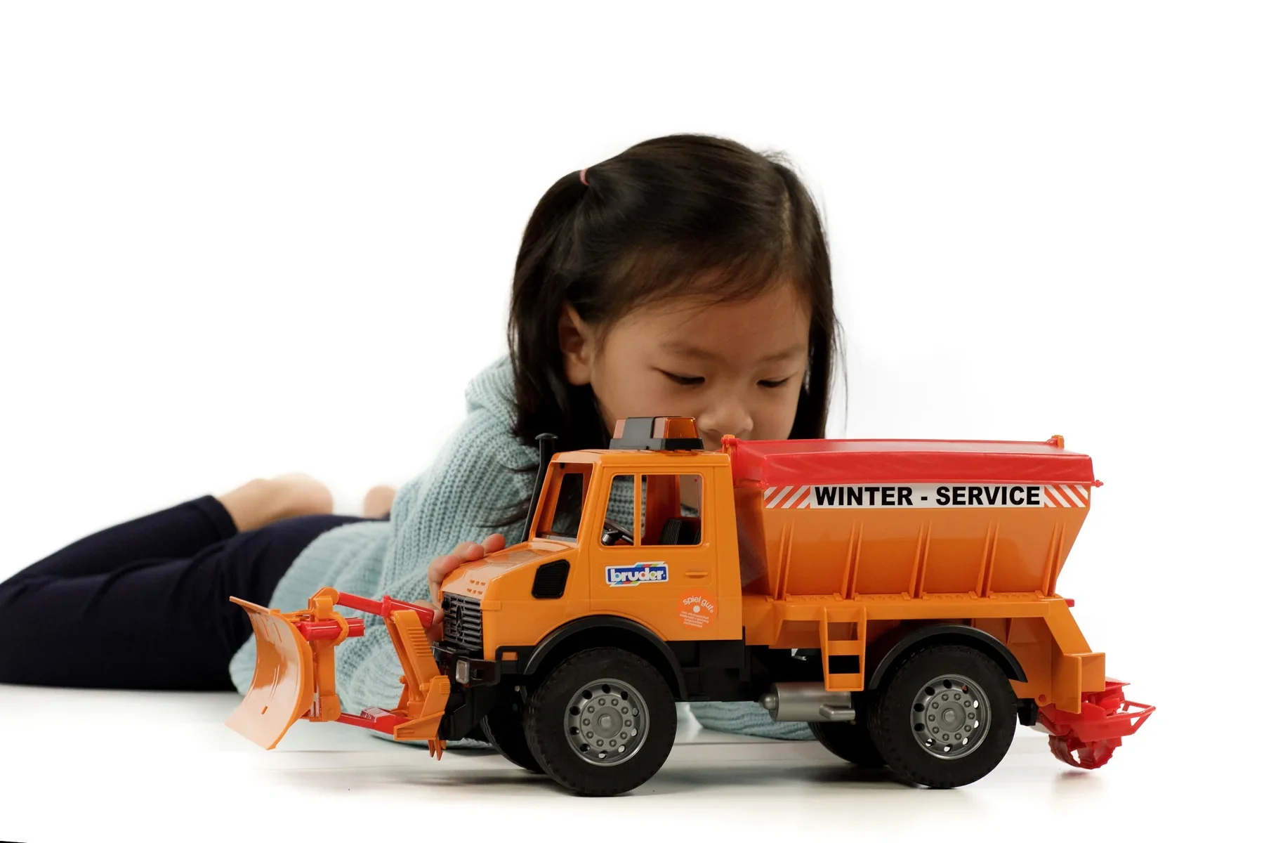 Bruder 02572 MB Unimog Lumiauralla 1:16 - Image 3