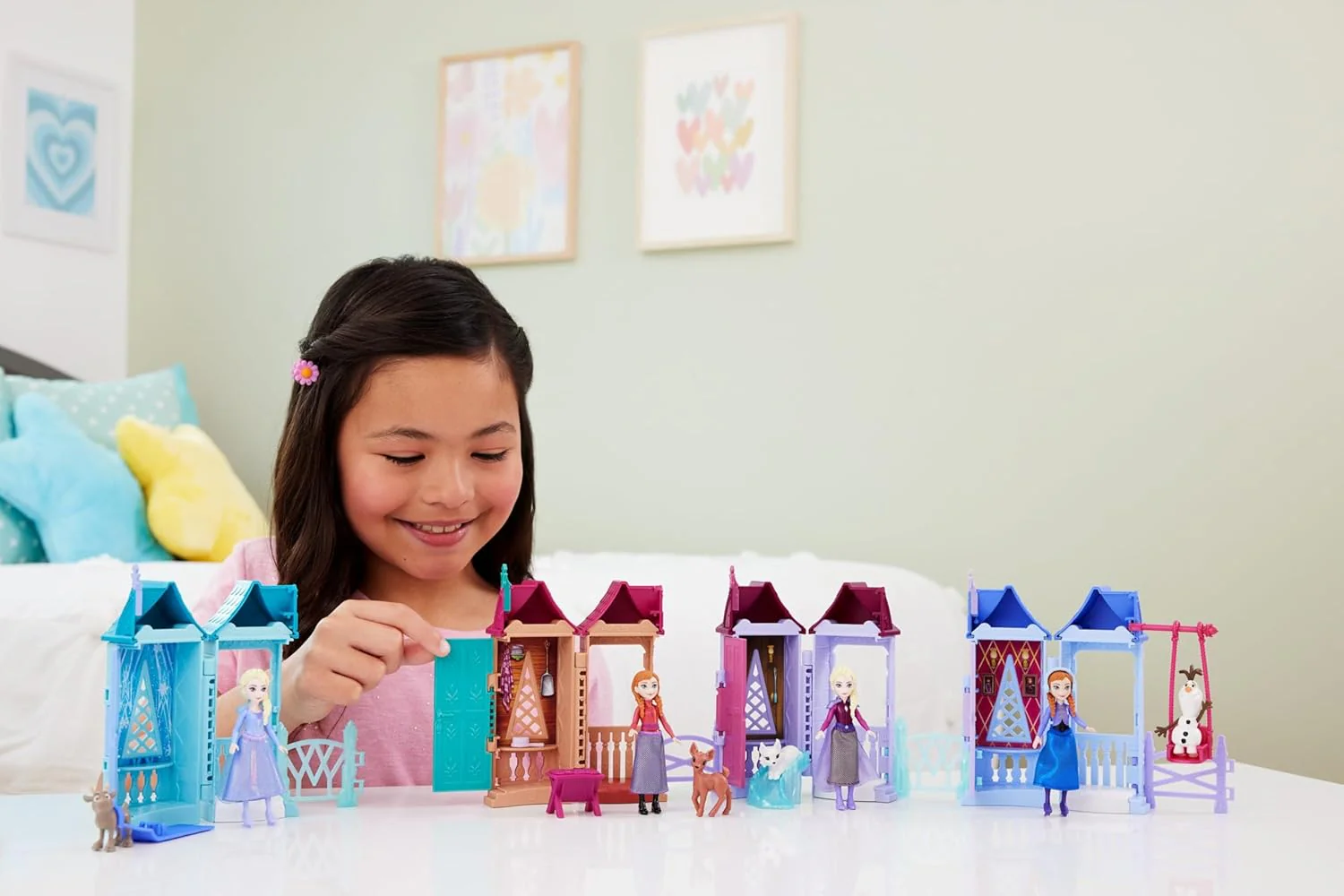 Disney Frozen Stackers Arendelle Village Surprise Pack - Image 2