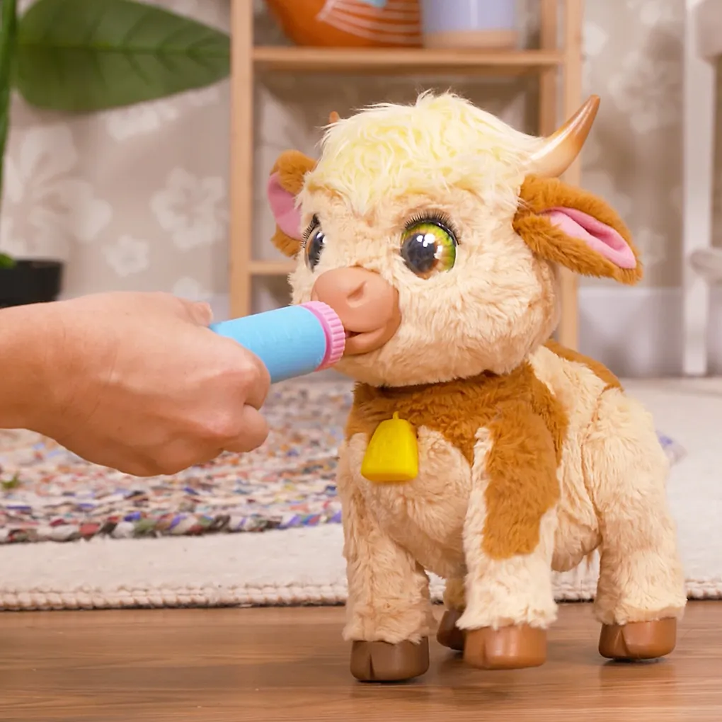 FurReal Sweet The Feed & Follow Cow Interaktiivinen Lehmä - Image 3
