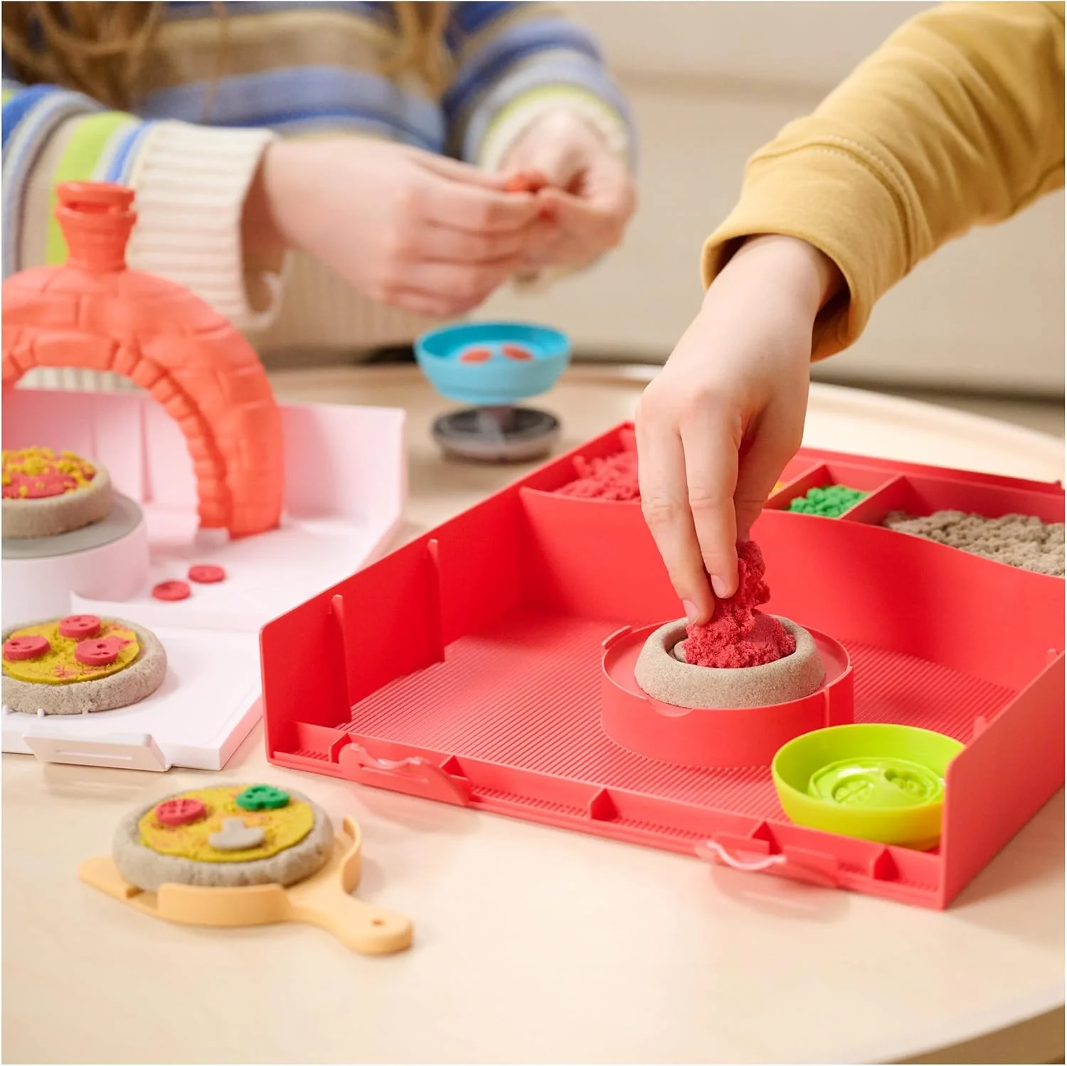 Kinetic Sand SquishPizza Taikahiekka Leikkisetti - Image 4