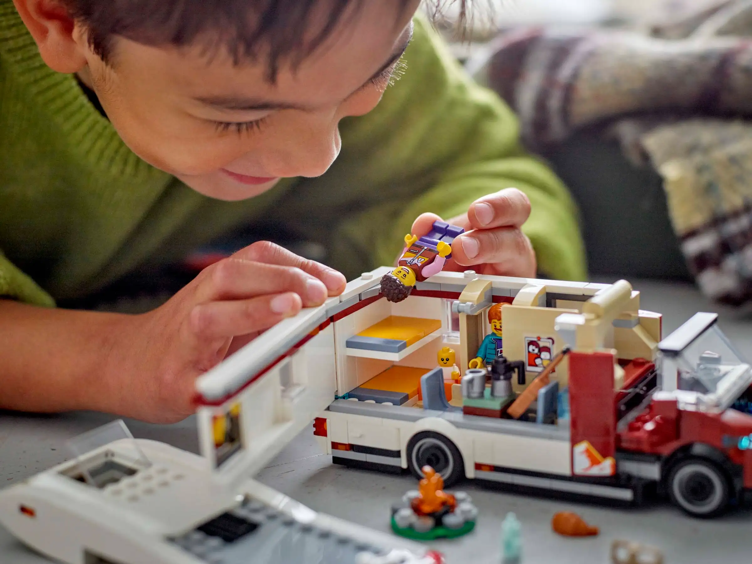 LEGO City 60454 Seikkailulomalaisten Matkailuauto - Image 5