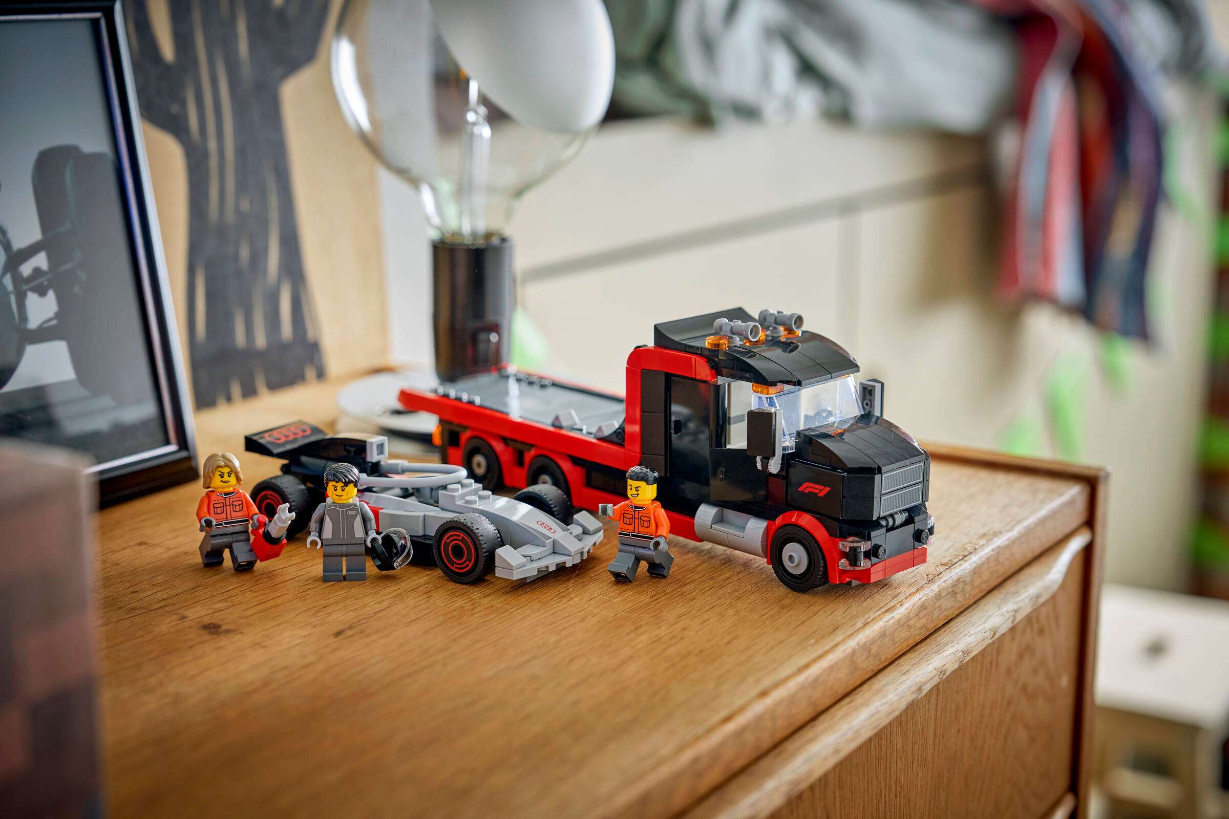 LEGO City 60493 F1-kuljetusauto ja Audi F1 ‑kilpa-auto - Image 5