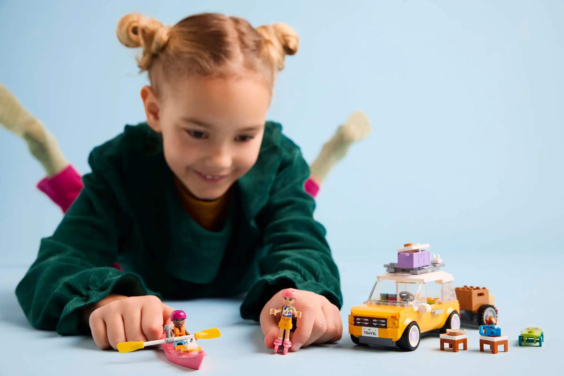 Lego Friends 42659 Ystävysten Hyvin Varusteltu Matka-auto - Image 2
