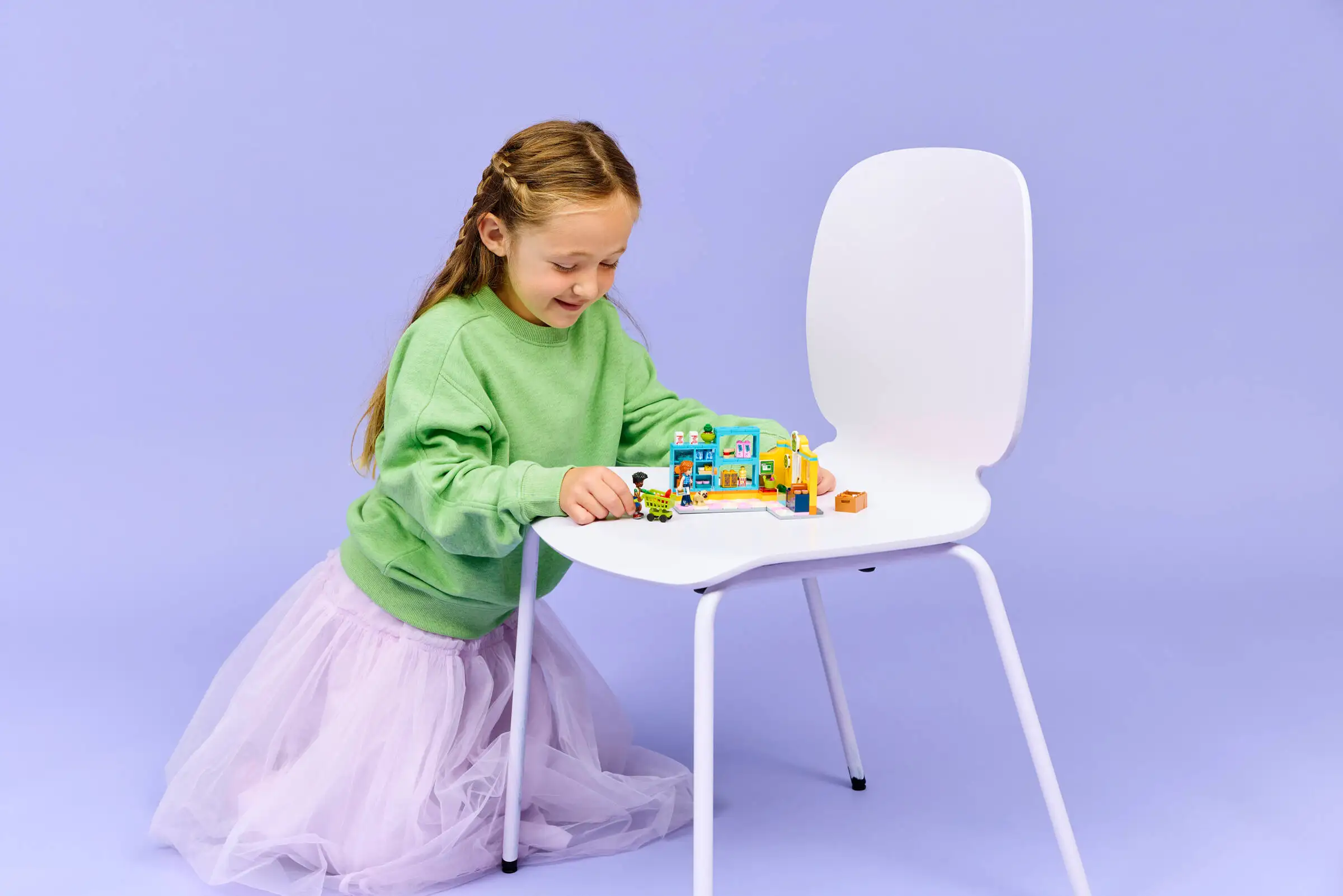 Lego Friends 42680 Heartlake Cityn Lähikauppa - Image 3