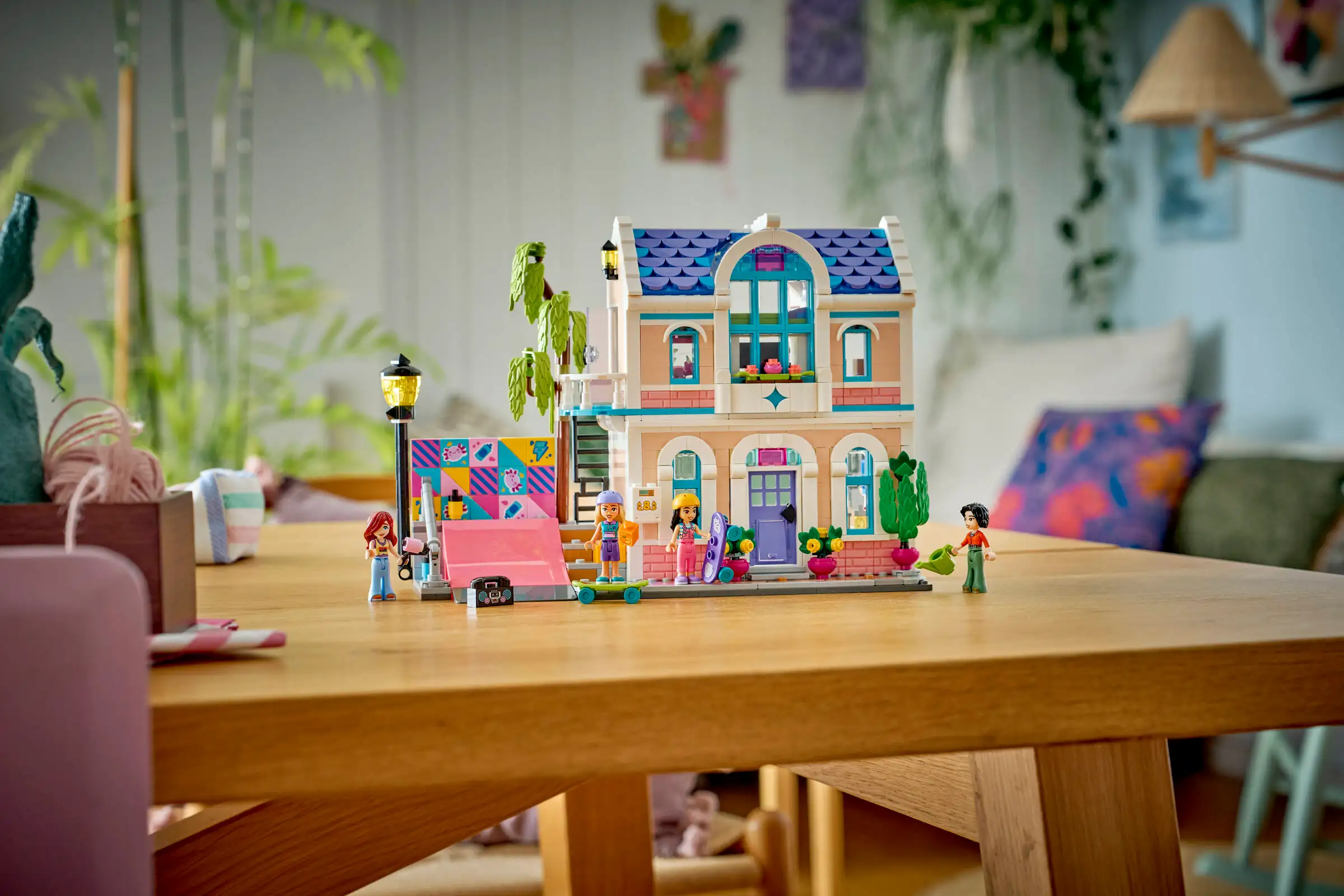 Lego Friends 42687 Liannin Perheen Talo - Image 6