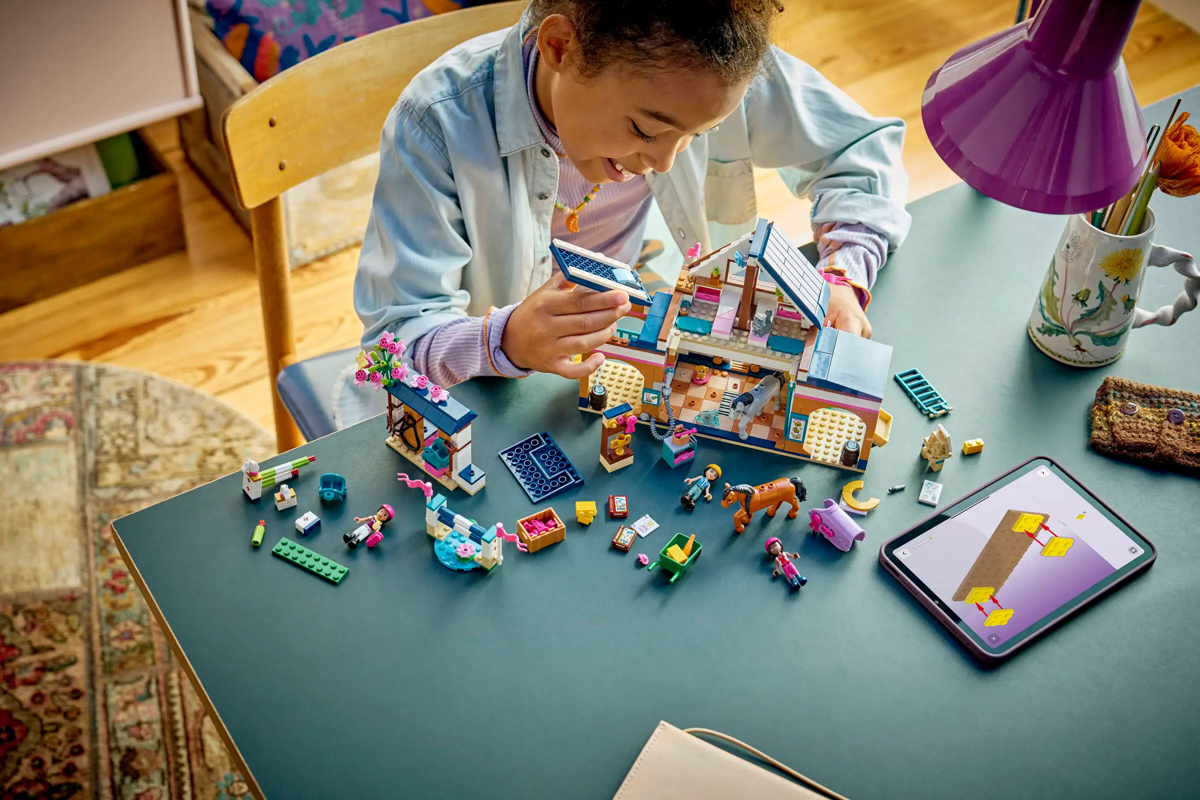Lego Friends 42688 Hevostalli ja Ratsastuskoulu - Image 6
