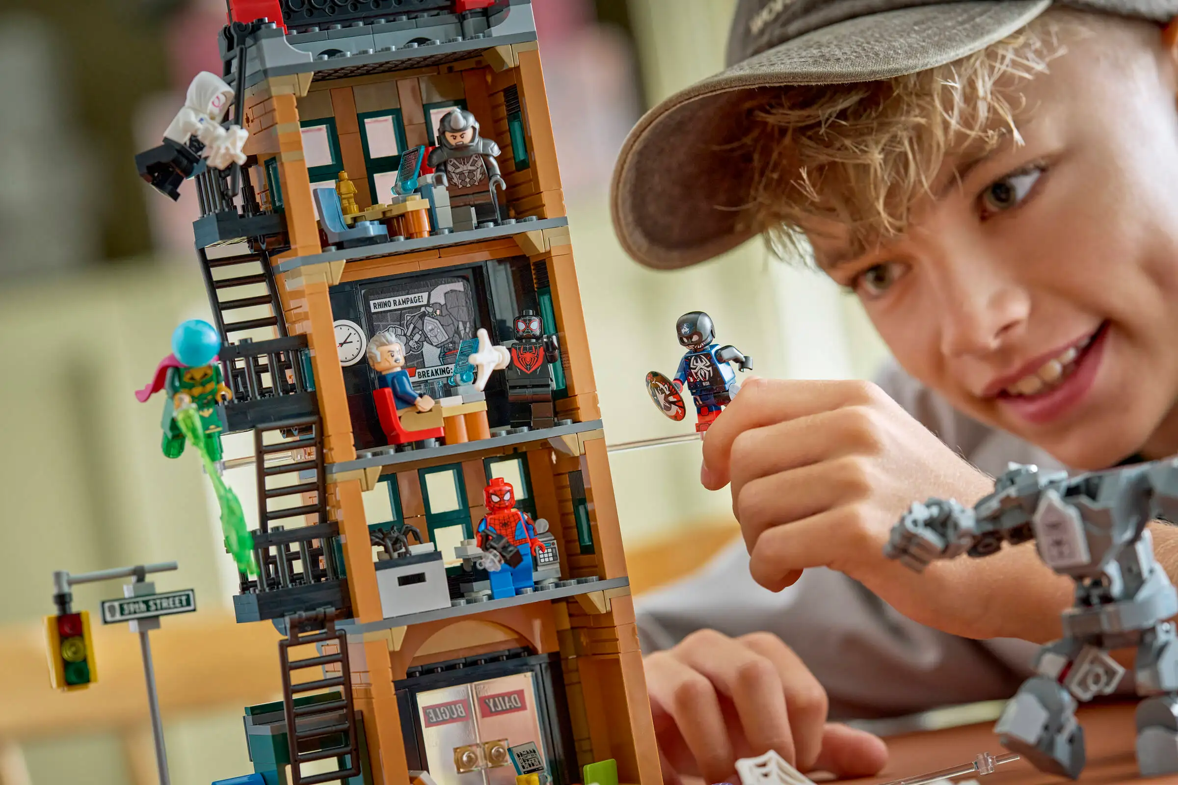 LEGO Marvel 76342 Spider-Man Vastaan Mysterio: Daily Bugle - Image 6