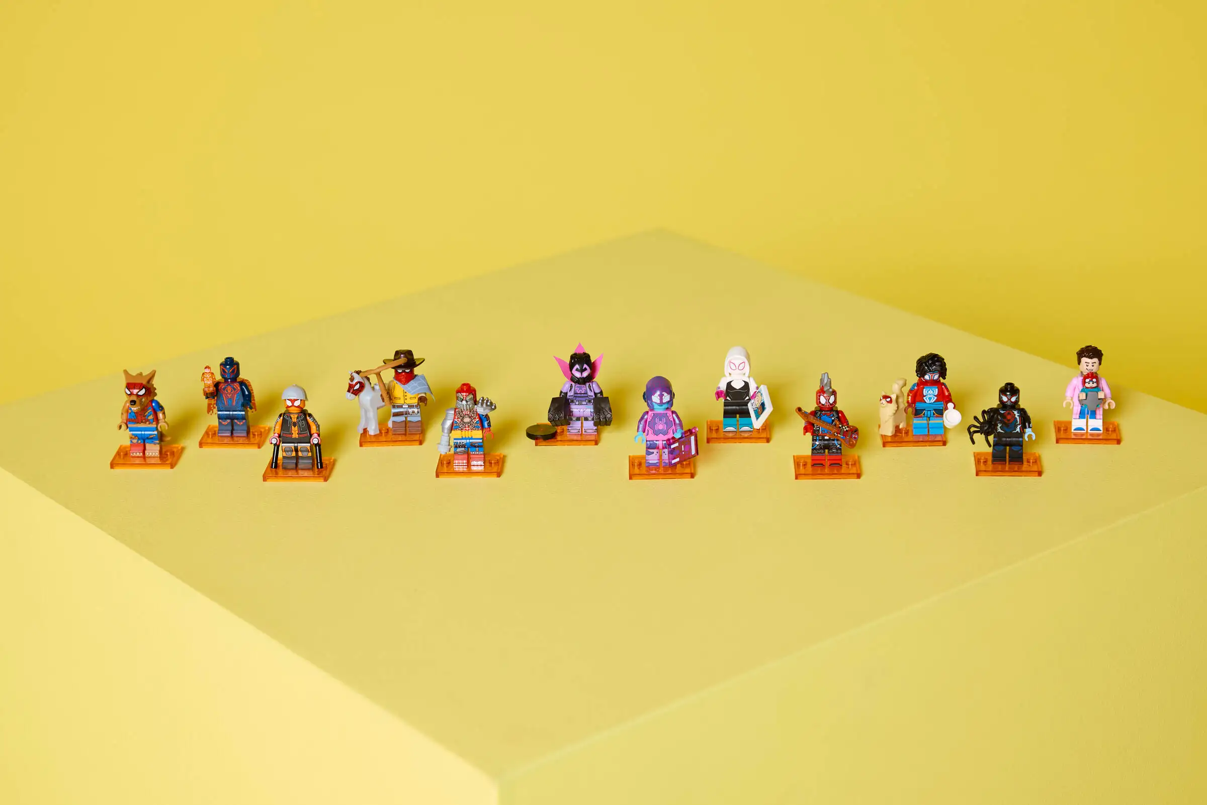 LEGO Minifigures 71050 Spider-Man - Image 2