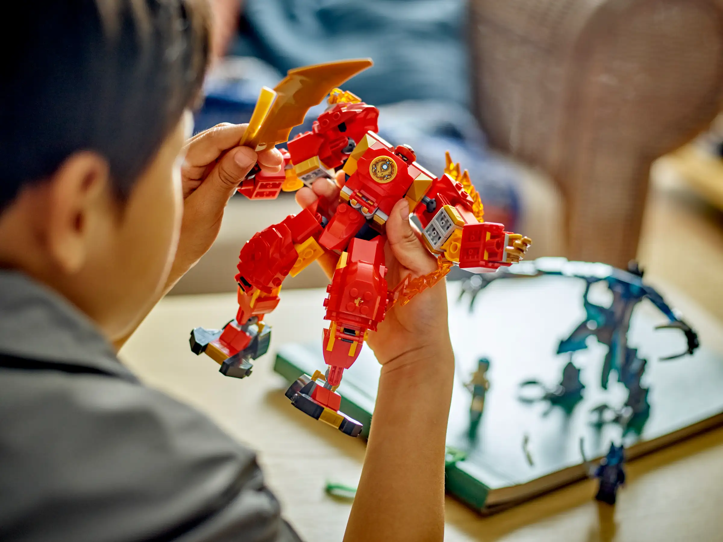 LEGO Ninjago 71808 Kain Tulielementti-robotti - Image 4