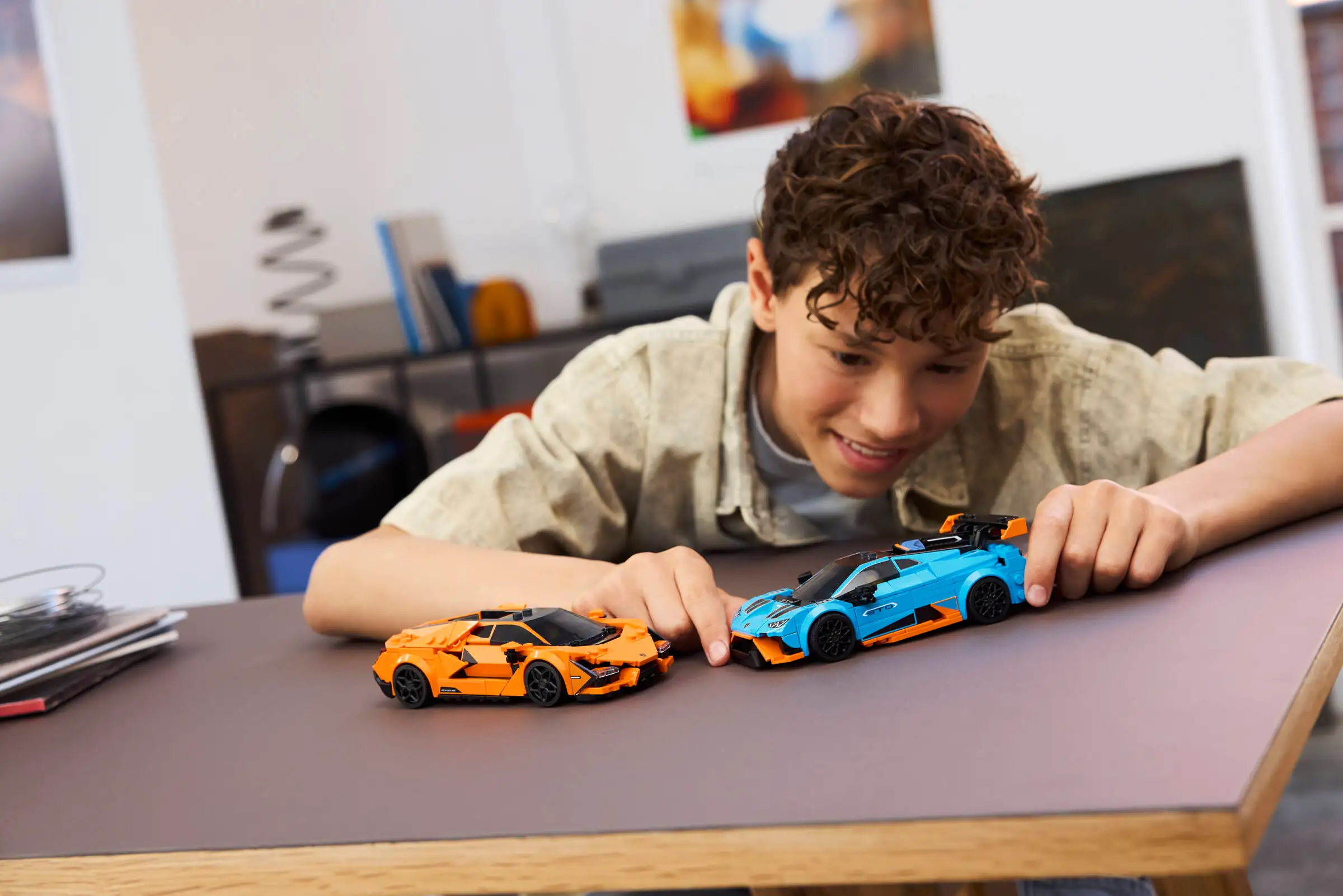 LEGO Speed Champions 77238 Lamborghini Revuelto & Huracán STO - Image 2