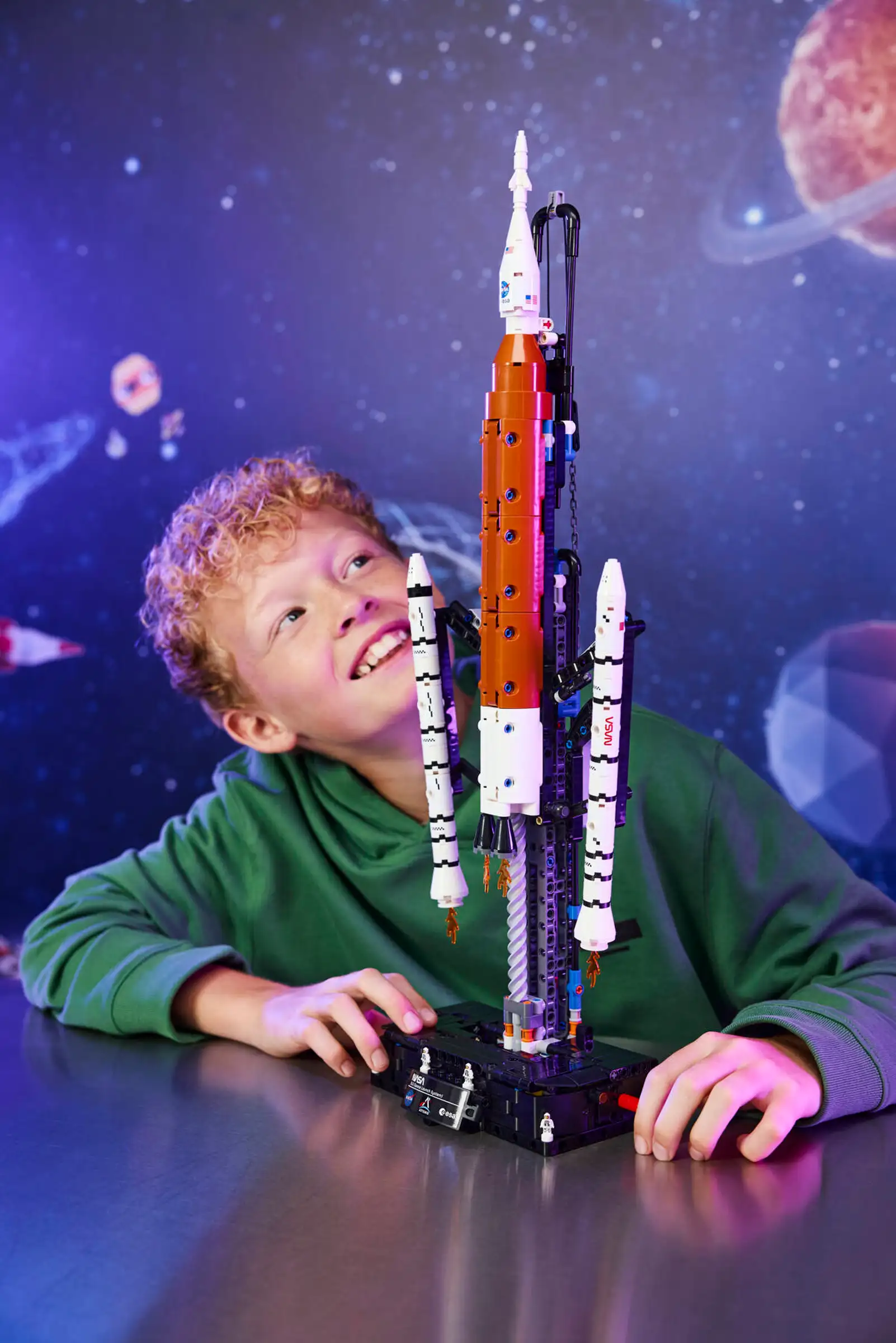 Lego Technic 42221 NASA Artemis Laukaisujärjestelmän Avaruusraketti - Image 3