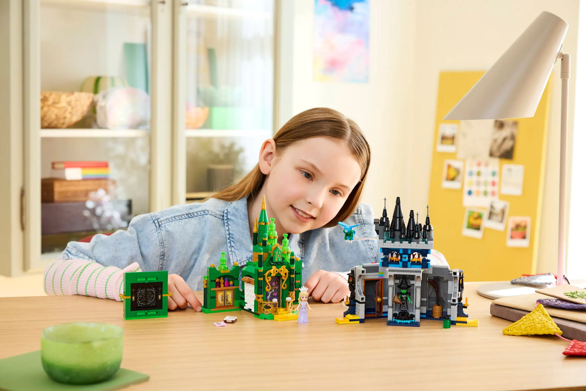 LEGO Wicked 75689 Emerald City ja Kiamo Ko ‑linna - Image 4