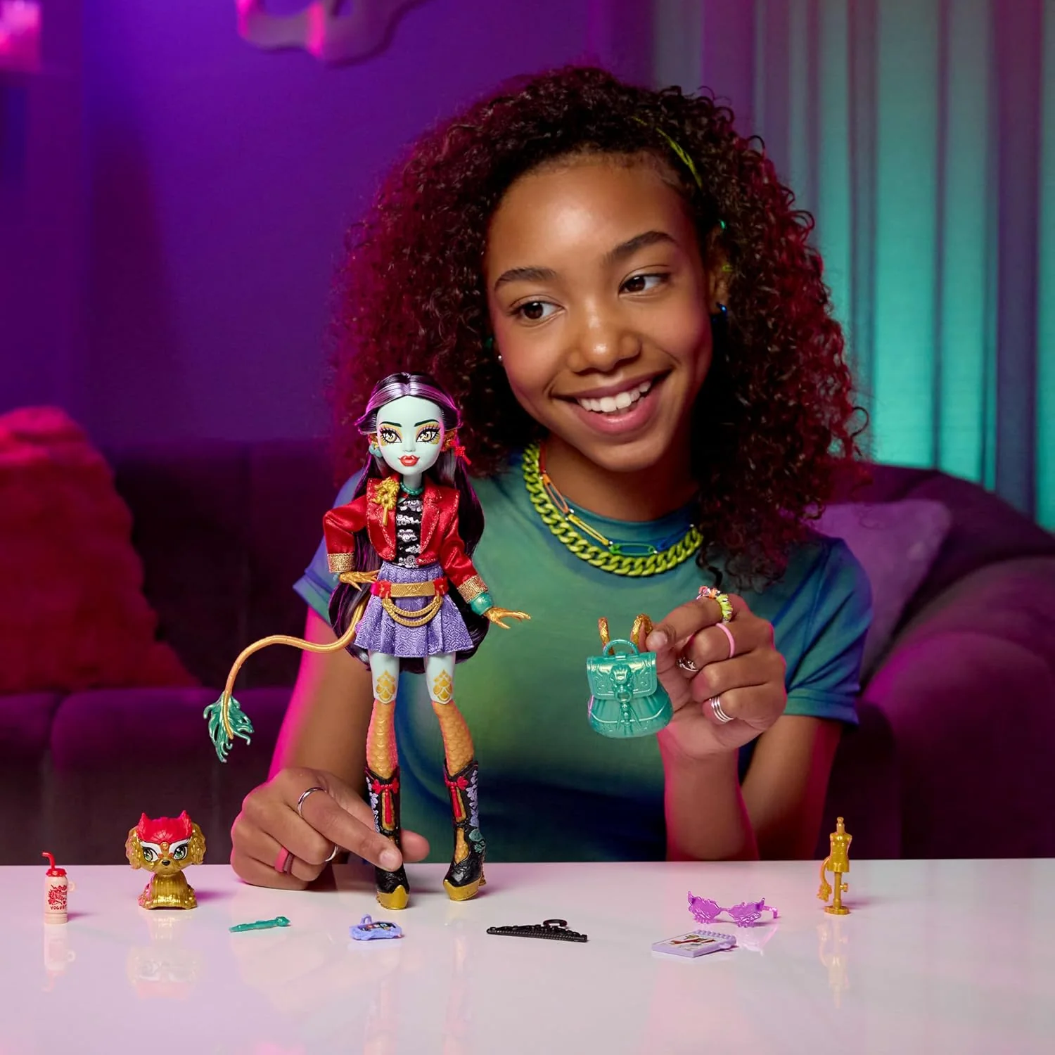 Monster High Jinafire Long ja Tarvikkeita - Image 2