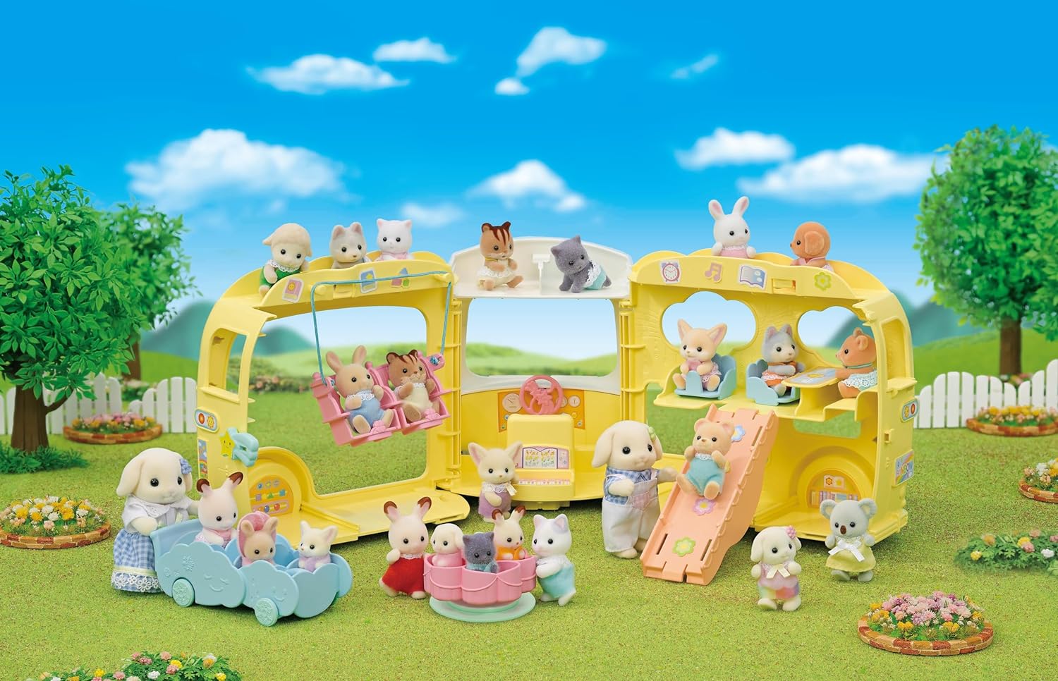 Sylvanian Families 5744 Avattava 3-Kerrosbussi Leikkipuistolla - Image 2