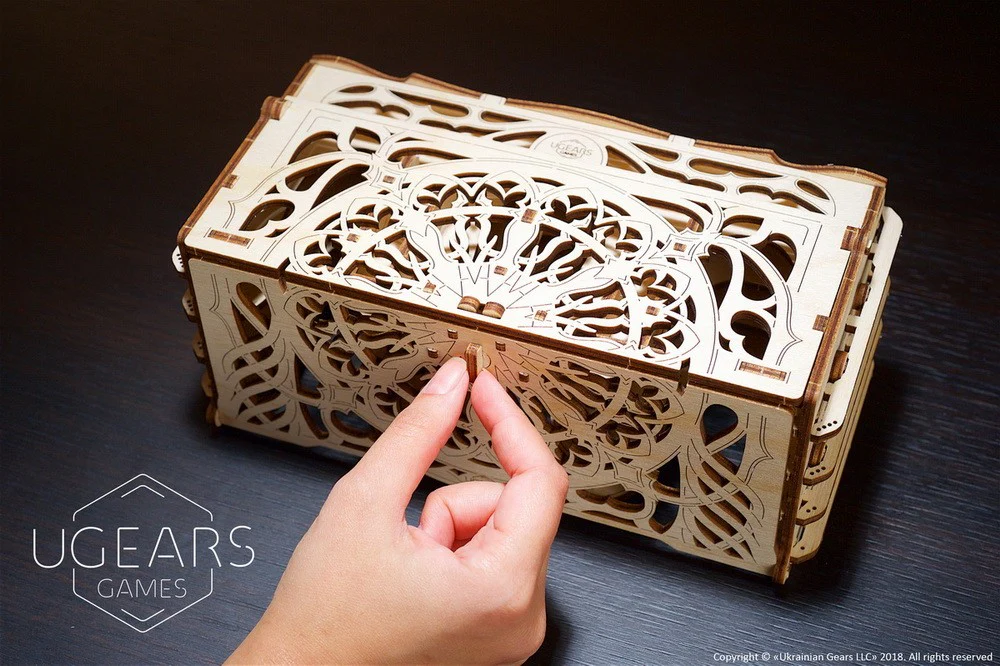 Ugears Card Holder - Image 4