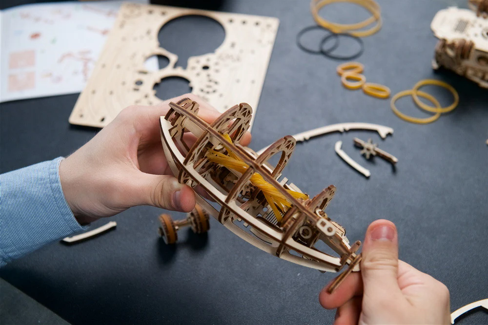 Ugears Steampunk Airship - Image 4