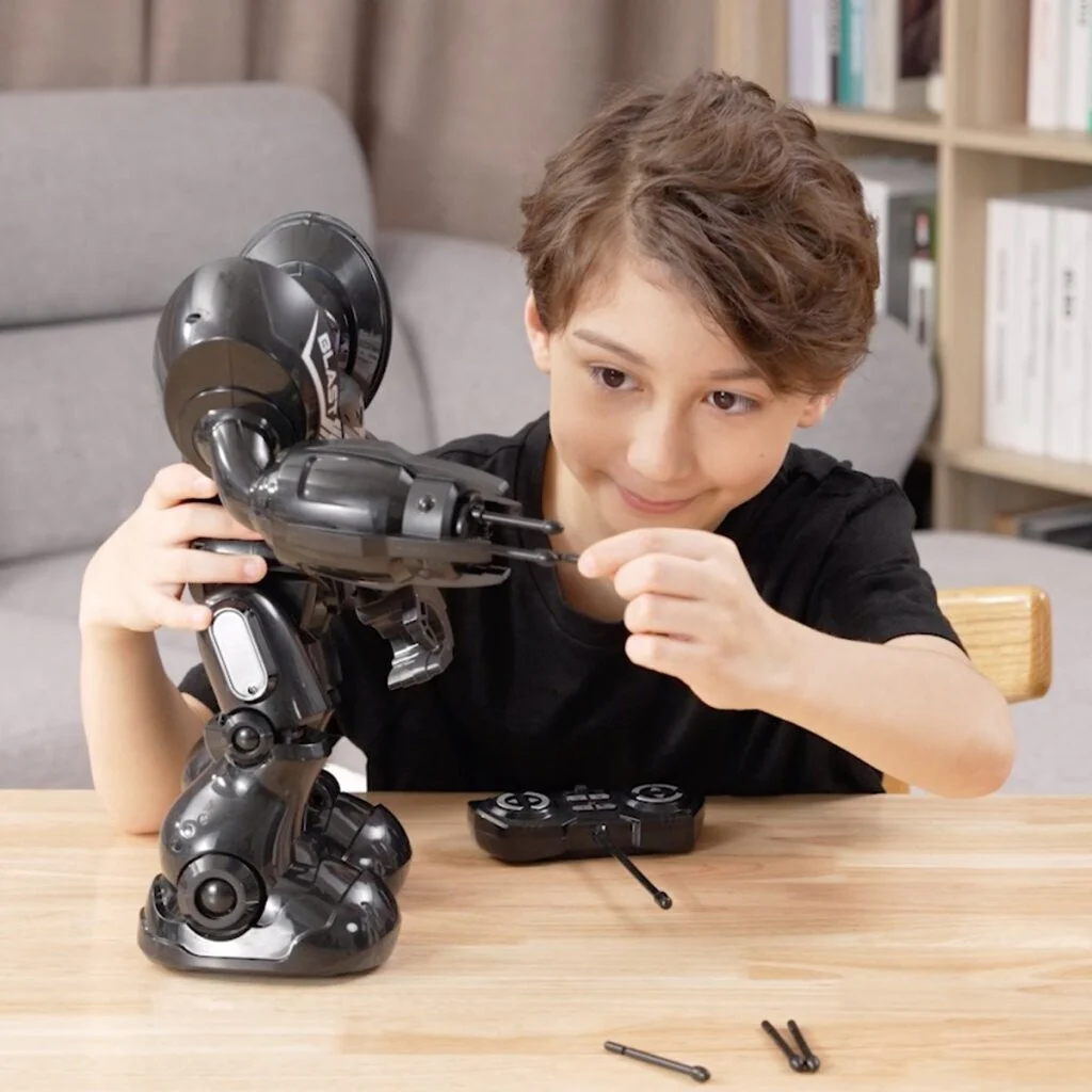 YCOO Robo Blast Radio-Ohjattava Robotti 34cm - Image 2